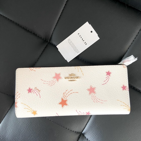 NEW🎉COACH SLIM ZIP WALLET IN WHITE - Picture 3 of 8